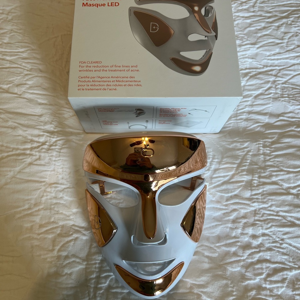 Dr. Dennis Gross FaceWare Pro LED Face Mask